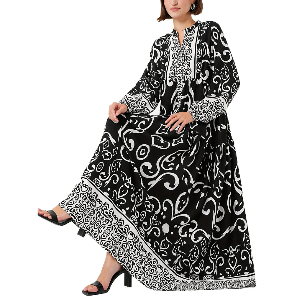 Elegant Loose-fitting Black Robe For Women